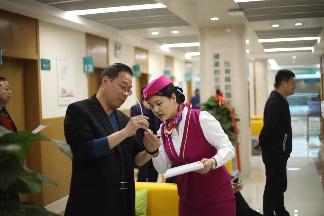 铜陵24小时套医保卡(北京医保卡使用指南)